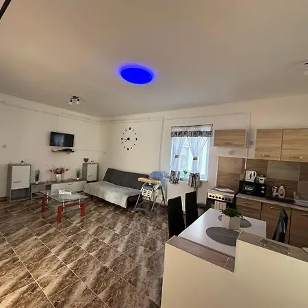 Imola Apartman *